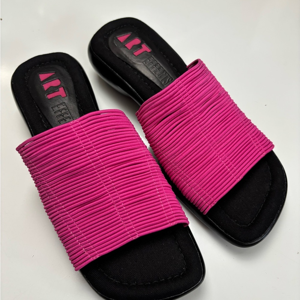 Art Effects pink‎ slide sandals
